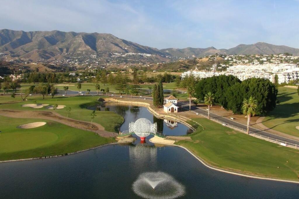 5* Stunning Golf & Sea Apartment Mijas Exterior foto